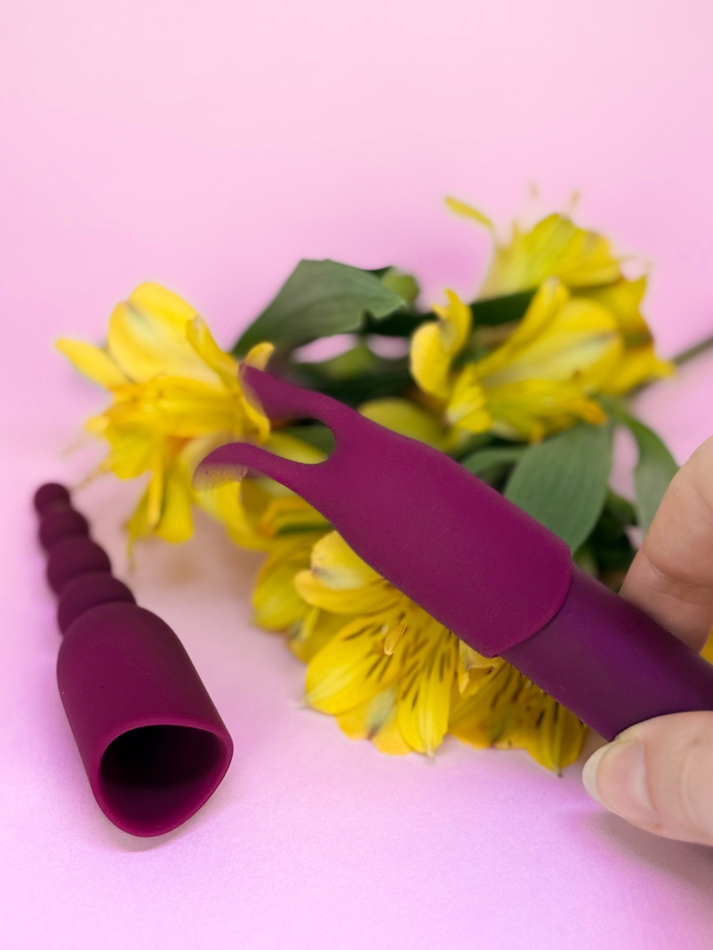 Vibrador Bullet Love Stick - 12 Modos de Vibrações e 2 Capas Estimuladoras de Modelos Diferente