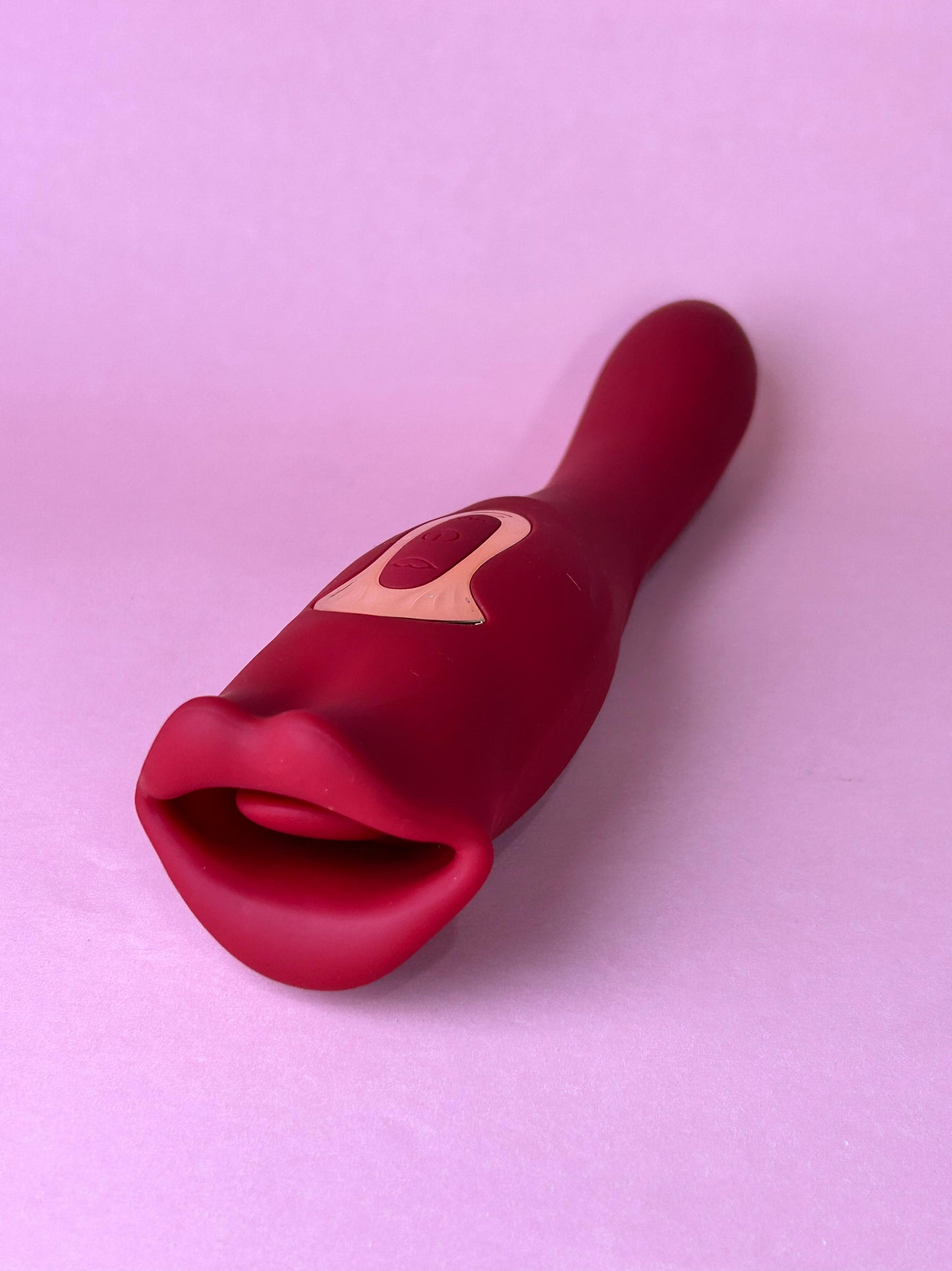 Vibrador Boca Nervosa I - Vibrador Boca e Língua com Penetração