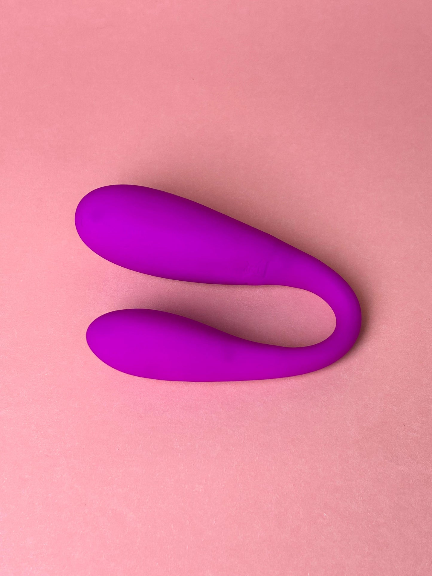 Vibrador de Casal August - Conexão via bluetooth - Pretty Love